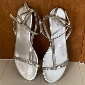 Old Navy silver strappy sandals size 10